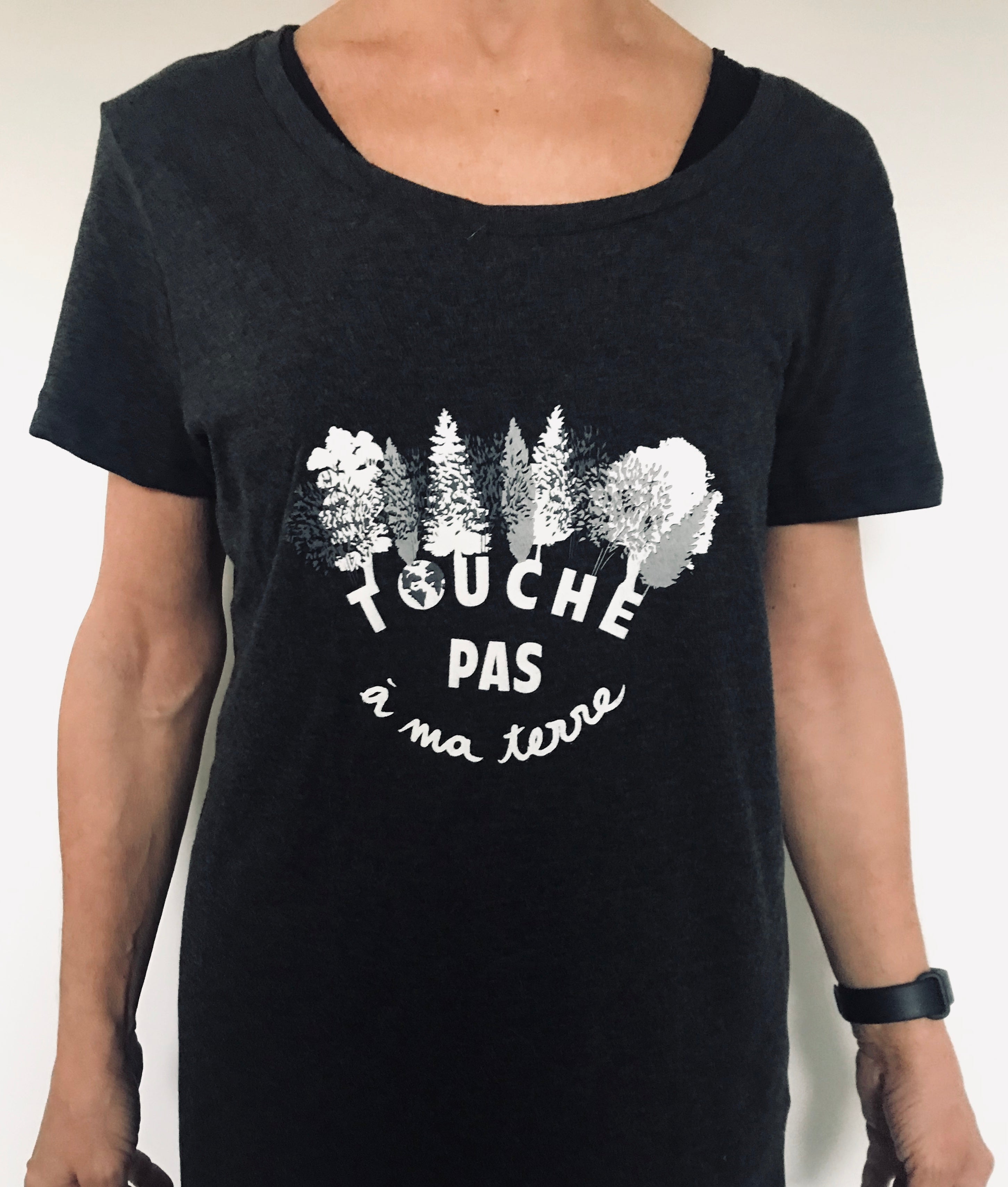 T-SHIRT "Touche pas à ma terre"