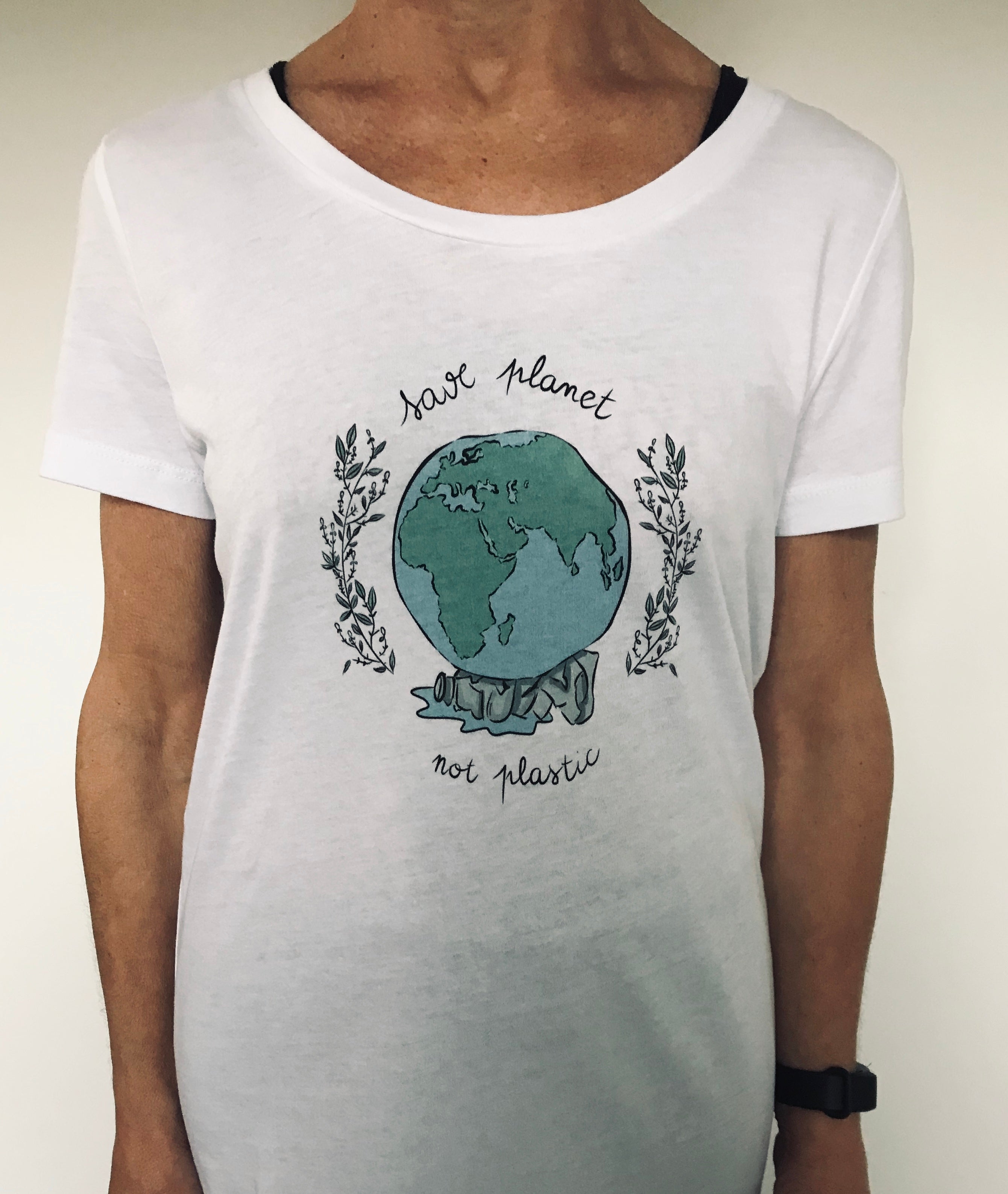 T-shirt "Save planet not plastic"