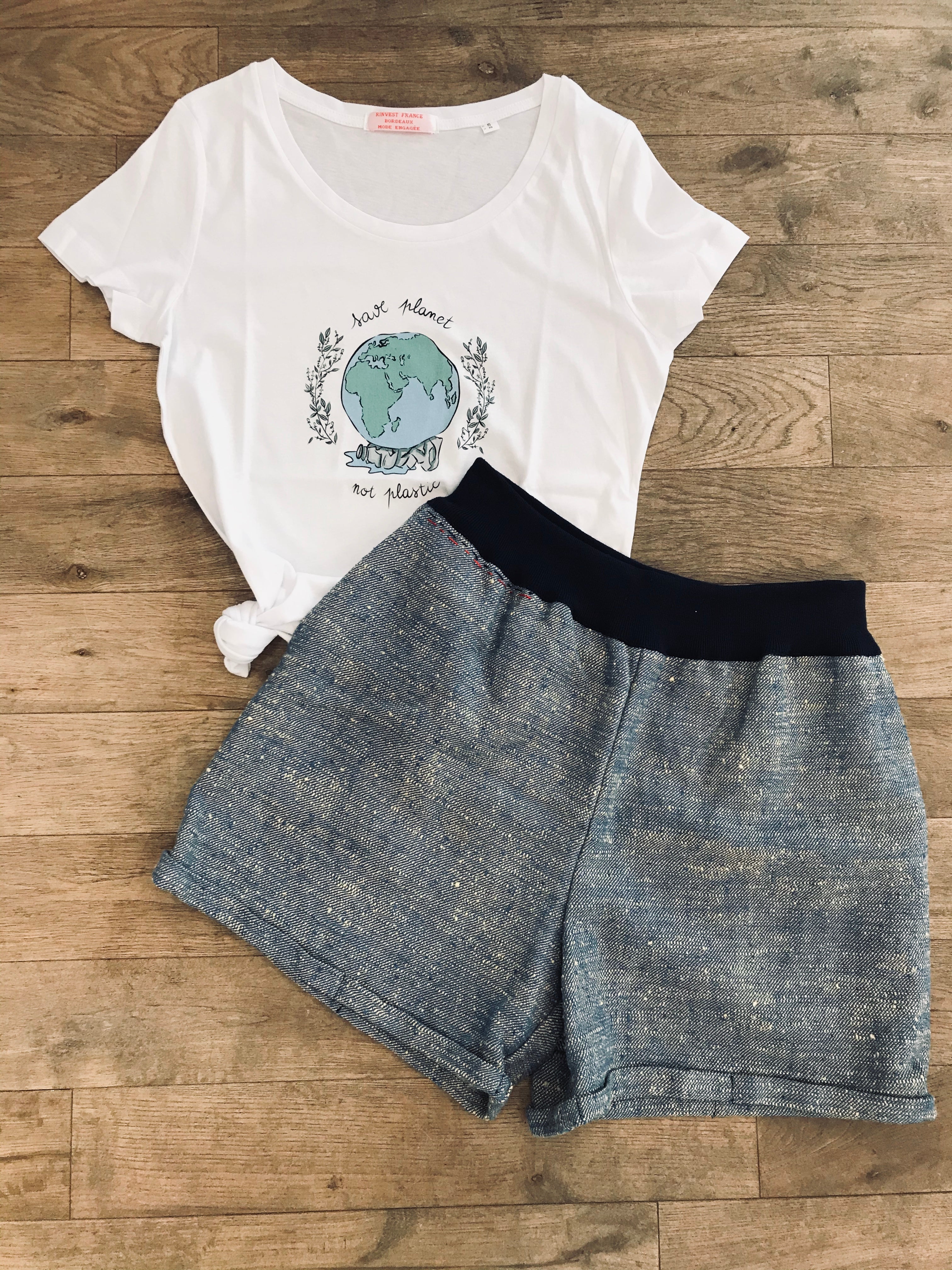 T-shirt "Save planet not plastic"
