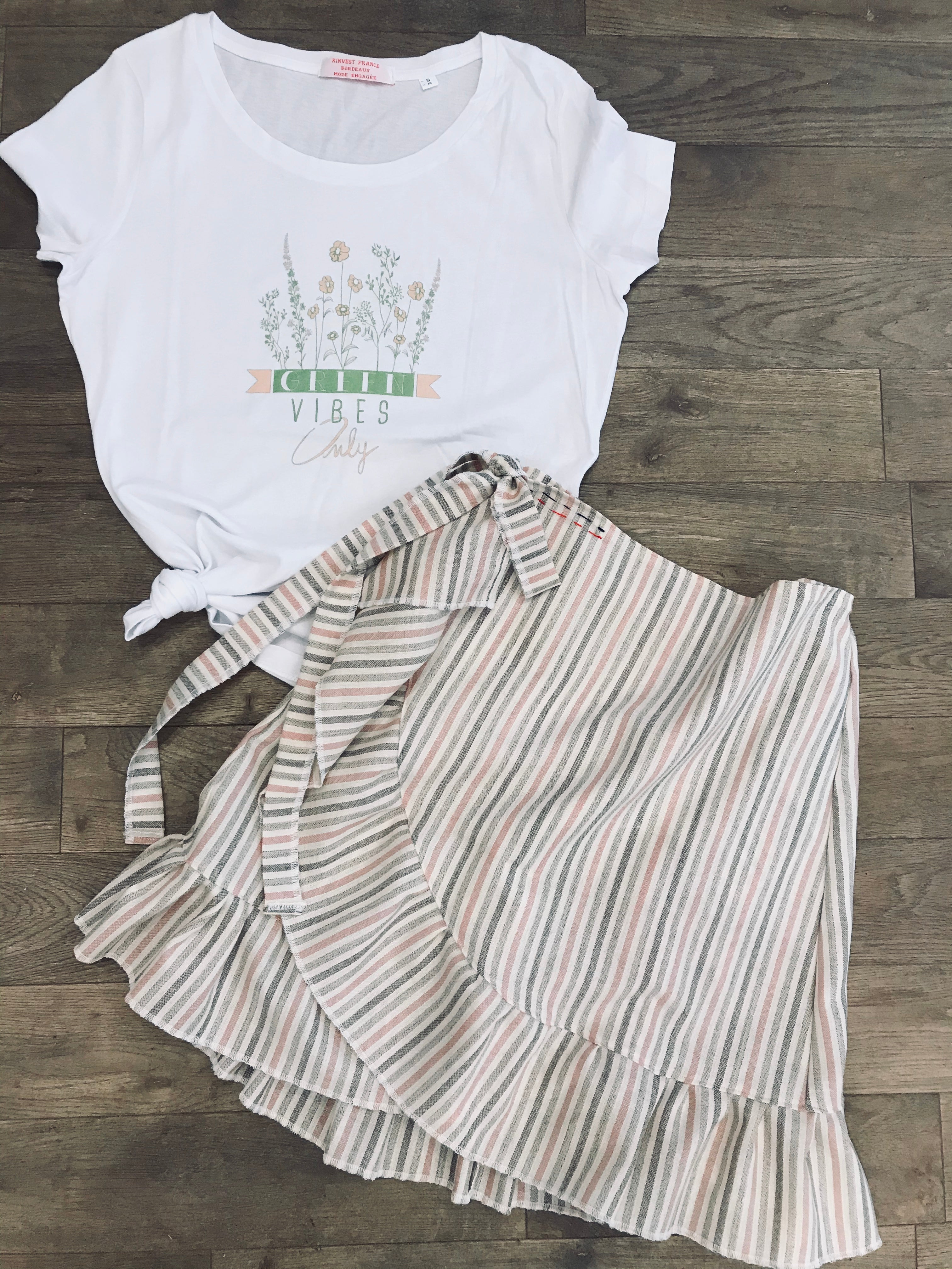 T-SHIRT "Green vibes only"