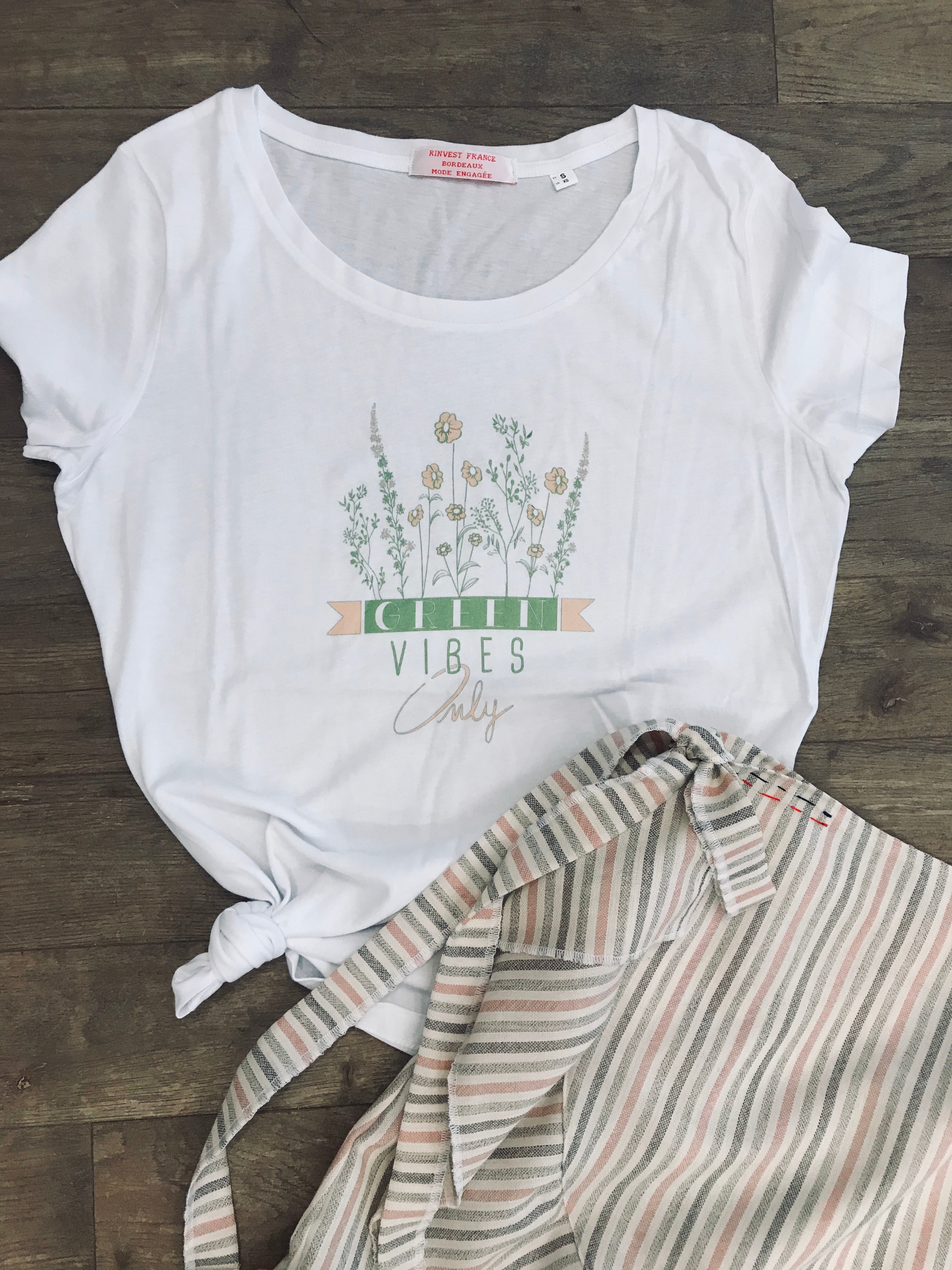 T-SHIRT "Green vibes only"